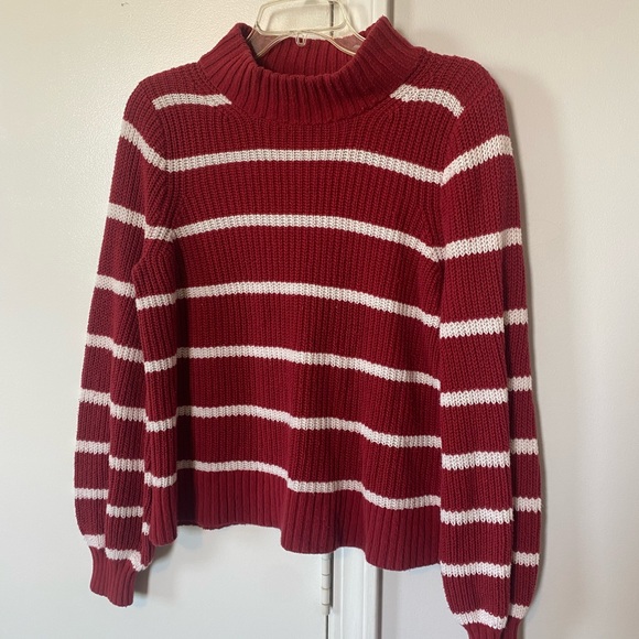Abercrombie & Fitch red and white striped sweater size small - Picture 2 of 6